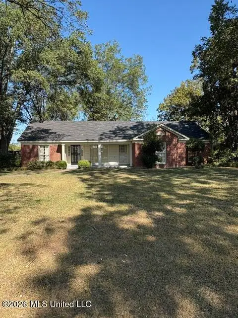 301 Florence Avenue, Clarksdale, MS 38614 - #1