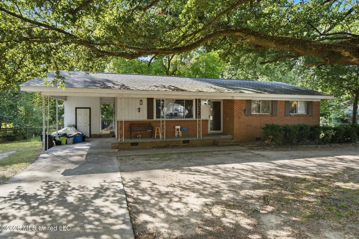 2968 N 5th Avenue, Laurel, MS 39440 - #1