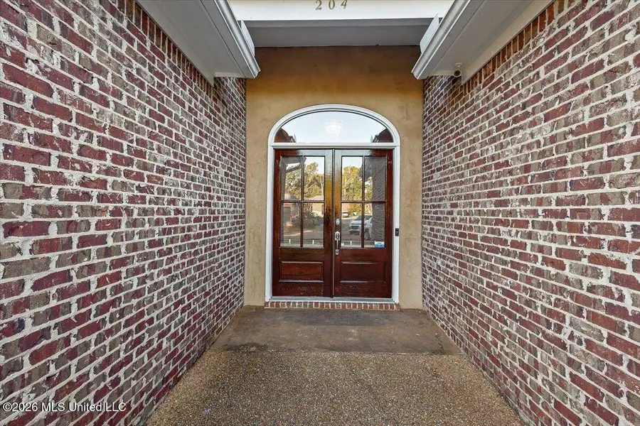 204 Rampart Street, Ridgeland, MS 39157 - #3