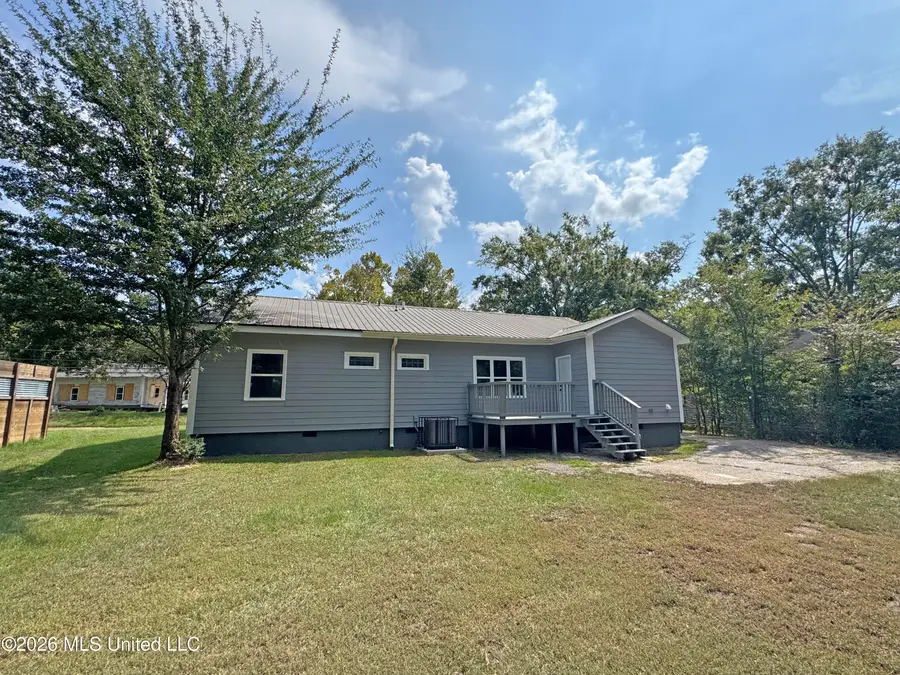 509 N Jackson Street, Brookhaven, MS 39601 - #3