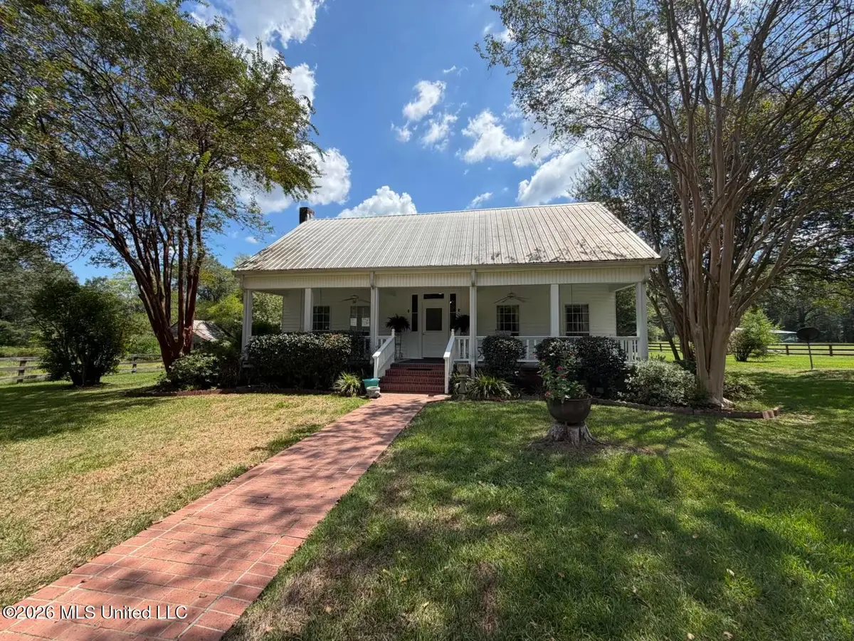 1046 Mullins, Crystal Springs, MS 39059 - #1