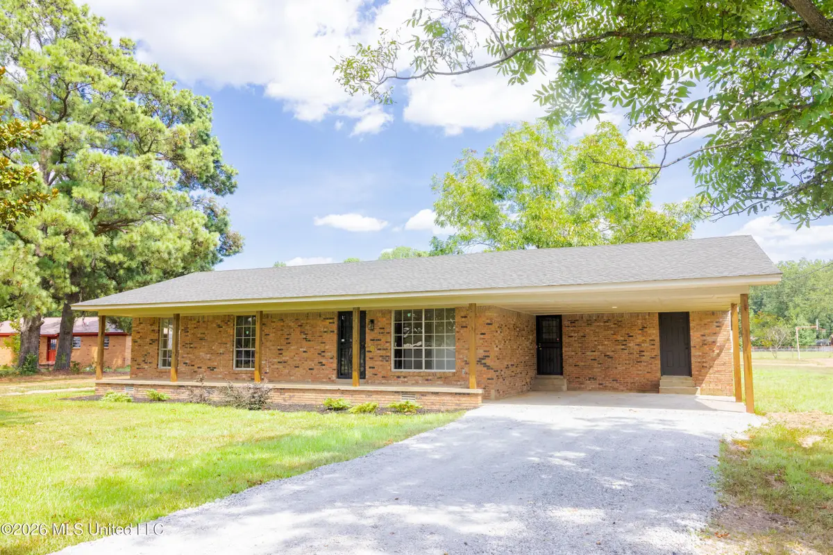 713 West Street, Coldwater, MS 38618 - #1
