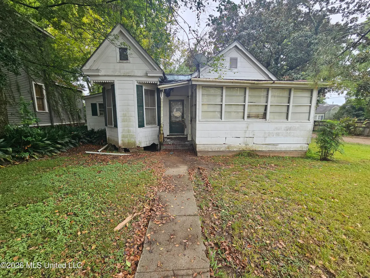 500 B Street, Natchez, MS 39120 - #1