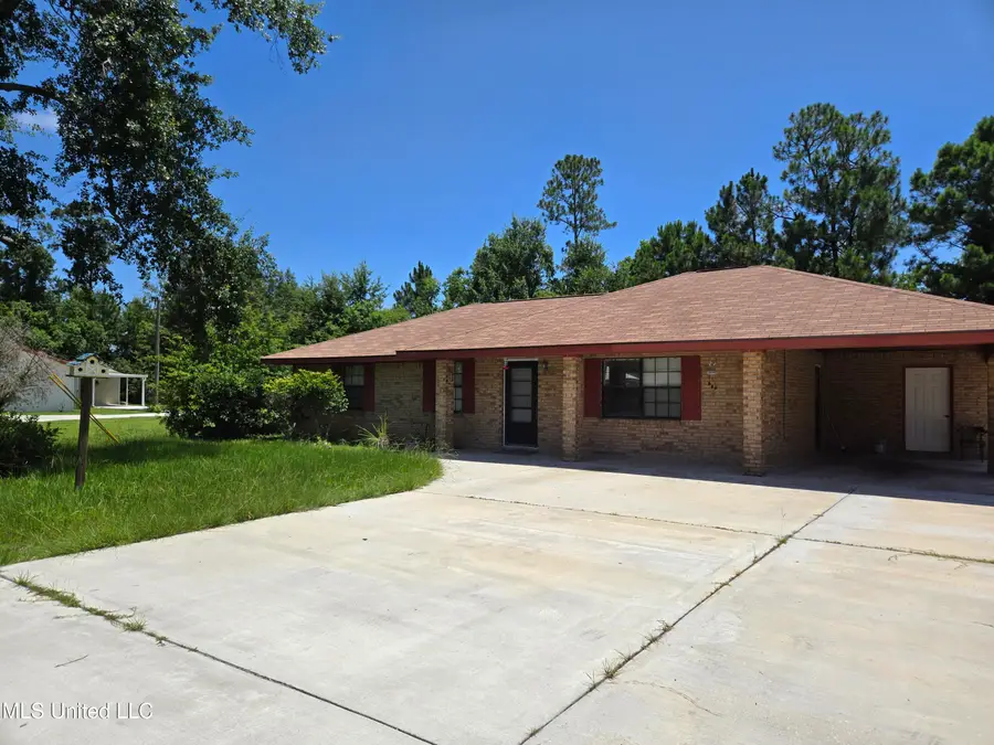 530 Easterbrook Street, Bay Saint Louis, MS 39520 - #2