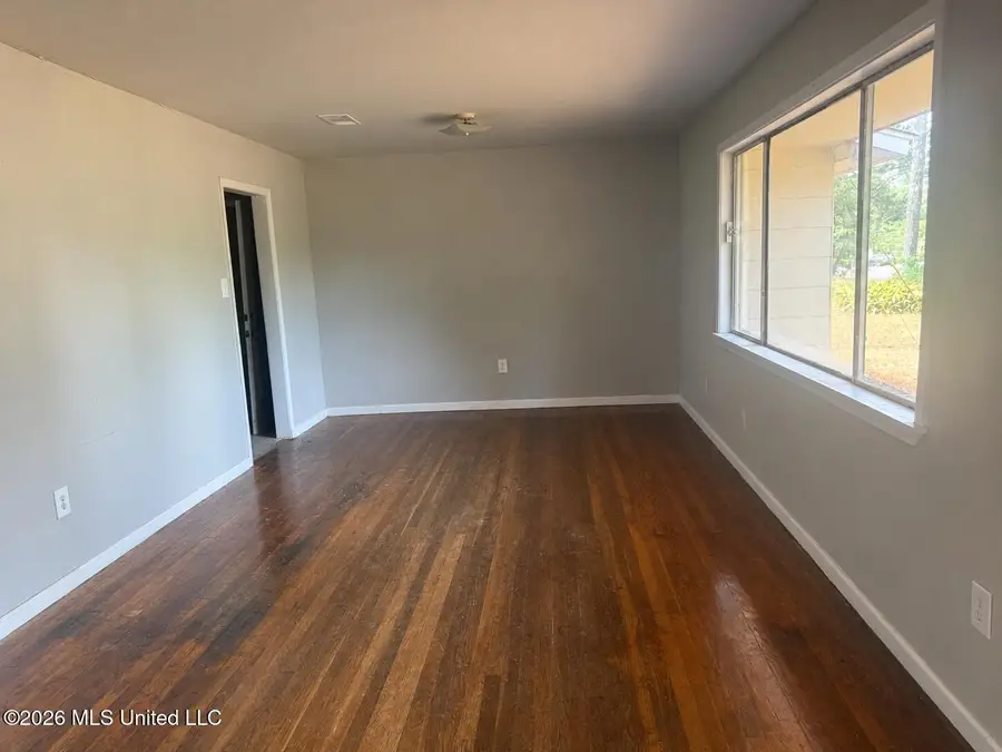 905 Raymond Road, Jackson, MS 39204 - #2