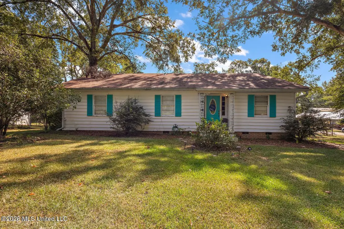 815 S Jackson Street, Brookhaven, MS 39601 - #1
