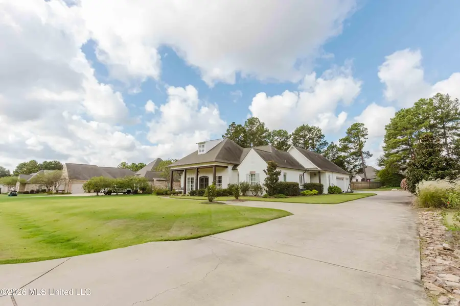 185 Saddle Brook Cove, Madison, MS 39110 - #2