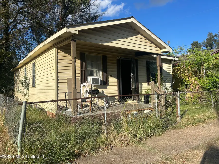 109 Young Street, Greenwood, MS 38930 - #2