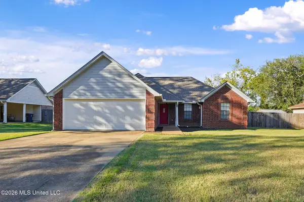 390 Shady Grove Drive, Hernando, MS 38632