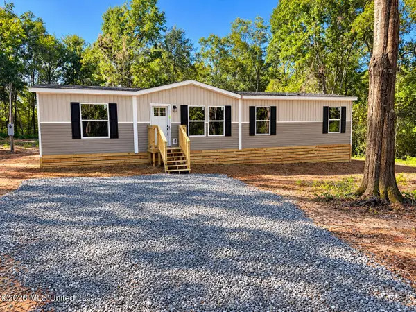 131 Pin Oak Drive, Poplarville, MS 39470