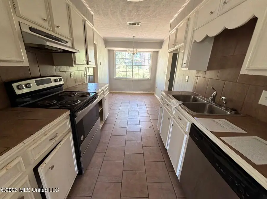 4748 Old Poplar Road, Jackson, MS 39212 - #2