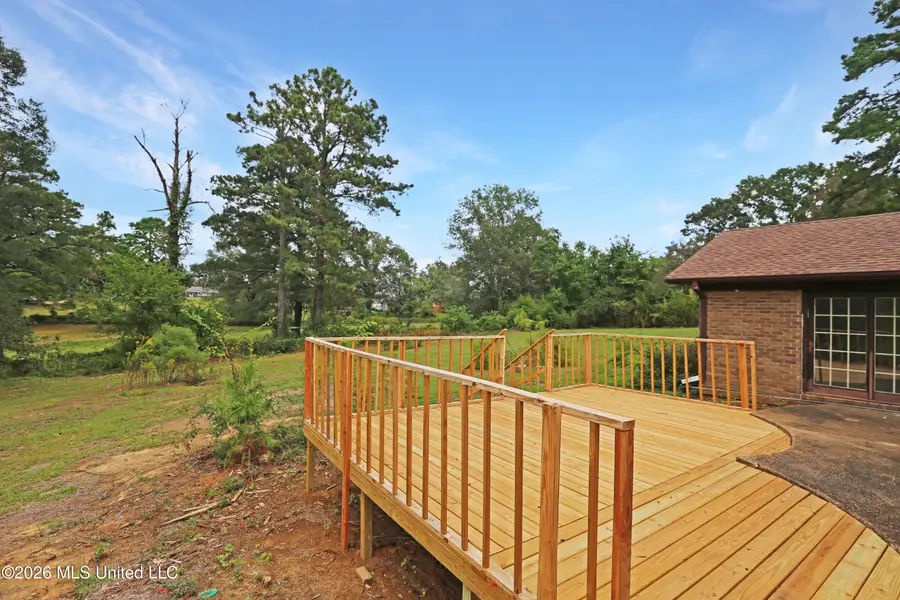 2450 S Pine Lea Drive, Jackson, MS 39209 - #2