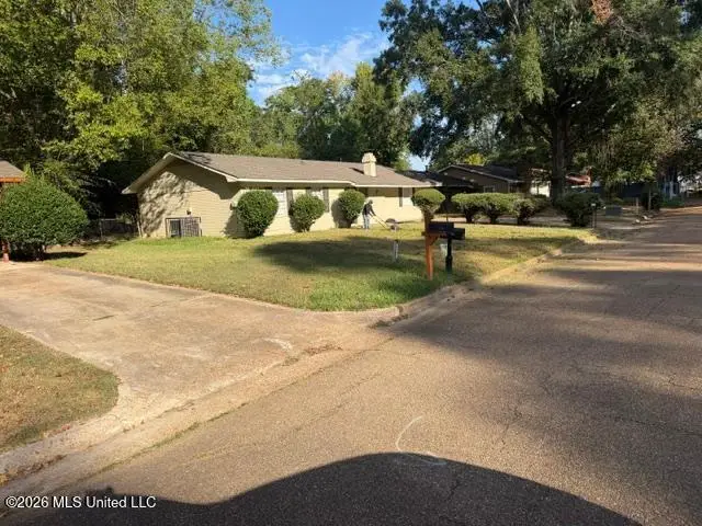 5113 Queen Eleanor Lane, Jackson, MS 39209 - #3