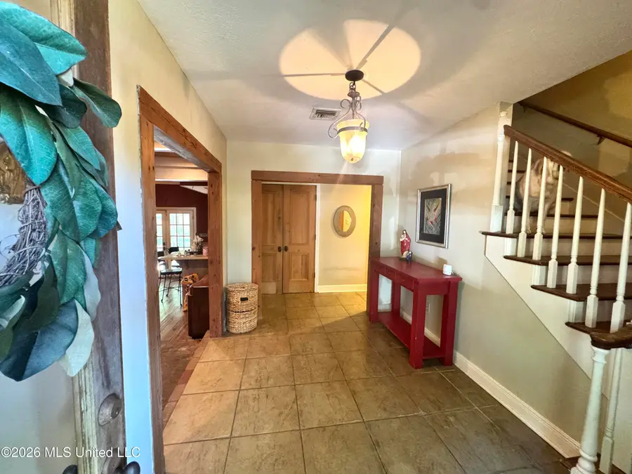 4433 Deer Creek Drive, Jackson, MS 39211 - #3