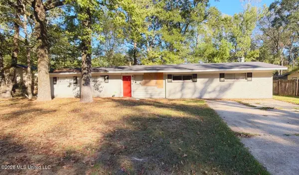 3310 Oakview Drive, Jackson, MS 39212