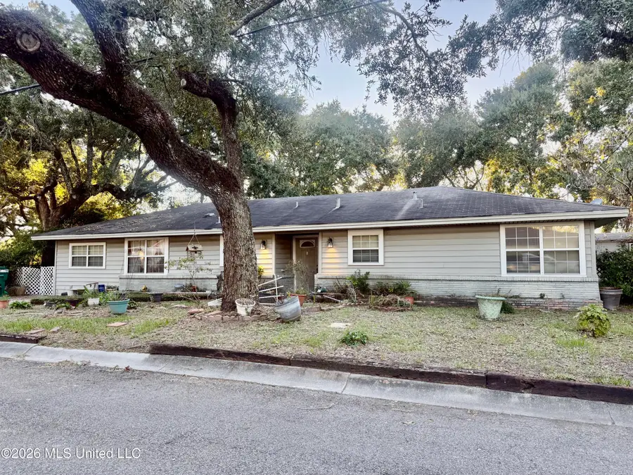 219 Venetian Gardens, Gulfport, MS 39507 - #2
