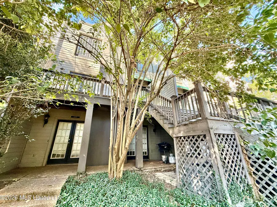 1326 Roxbury Court, Jackson, MS 39211 - #2