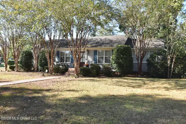 501 East Adams Avenue, Greenwood, MS 38930