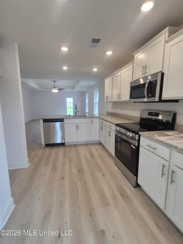 7851 Gardendale Drive, Olive Branch, MS 38654