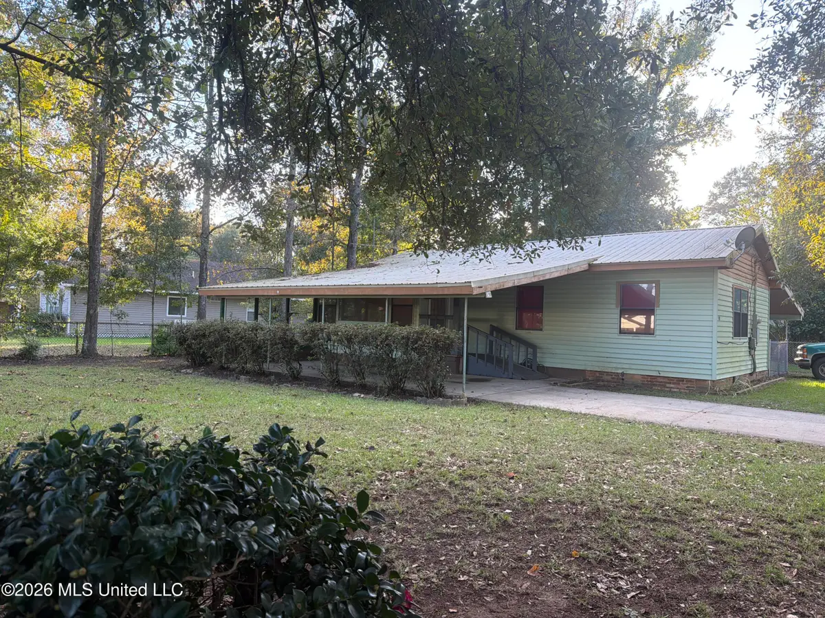 16 Meadows Street, Lucedale, MS 39452 - #1