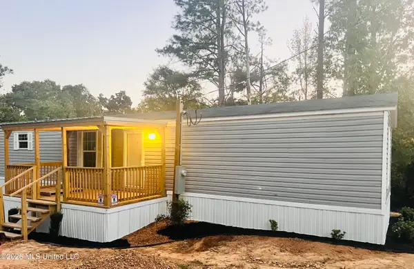 79 County Road 519, Como, MS 38619