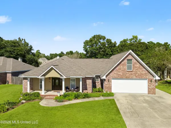 2028 Englewood Drive, Biloxi, MS 39532