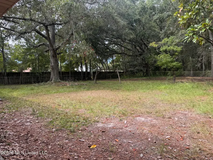 2913 Walker Avenue, Pascagoula, MS 39581 - #2