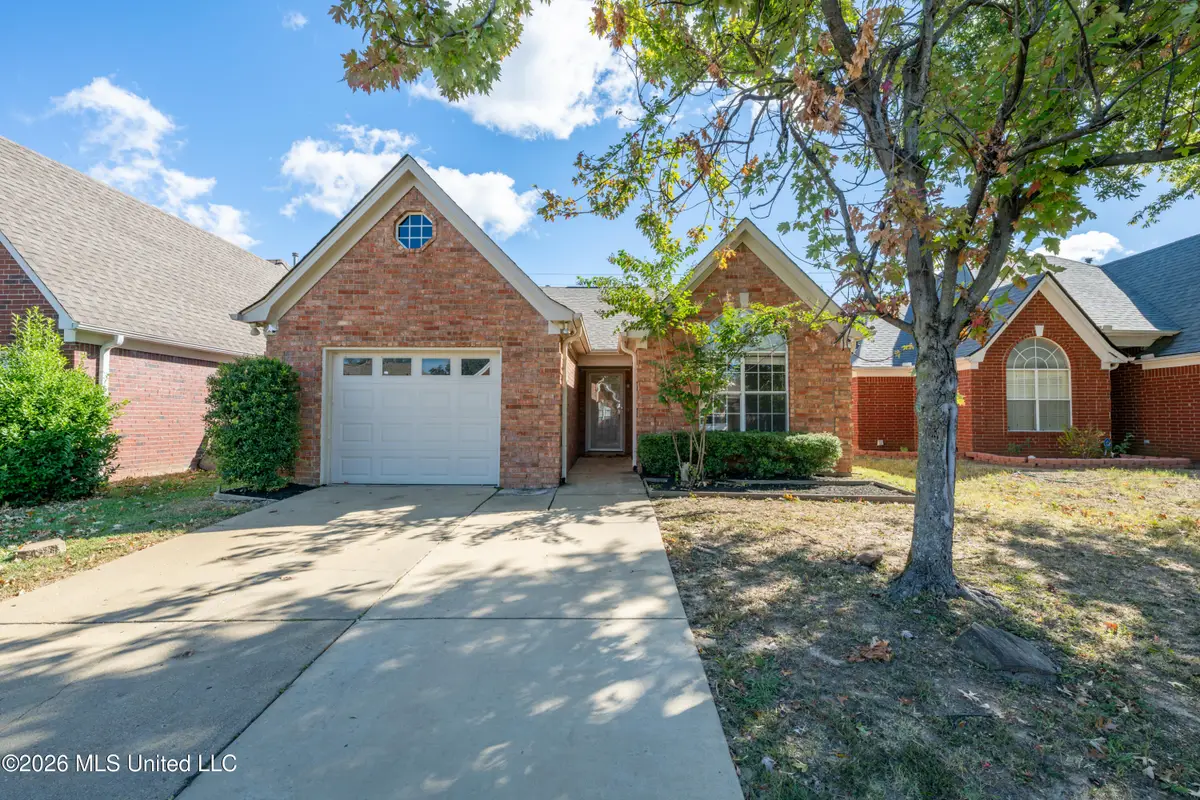 8224 Clubview Drive, Olive Branch, MS 38654 - #1
