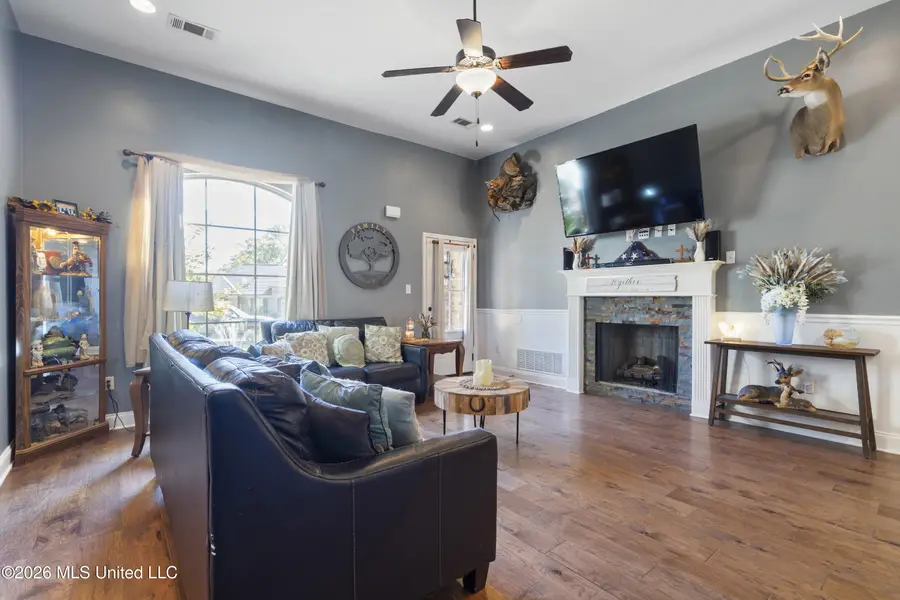 104 Creekside Drive, Senatobia, MS 38668 - #3