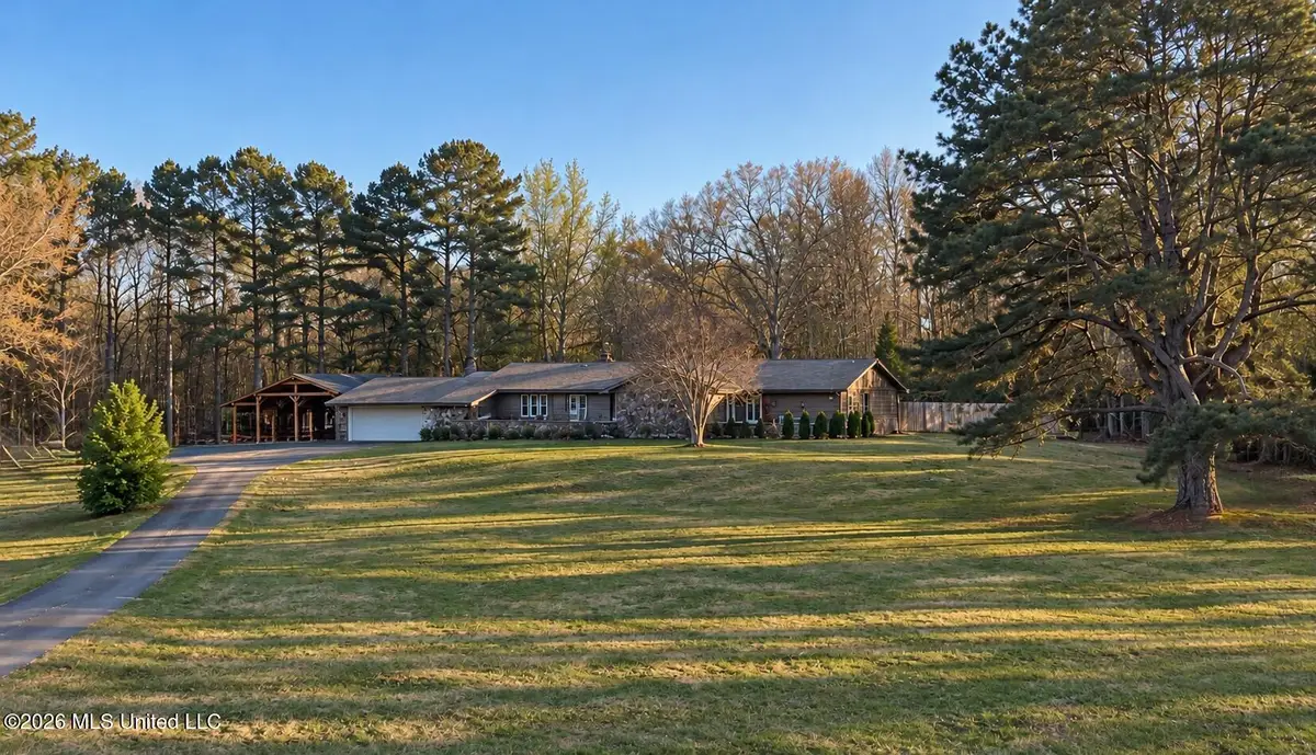 6411 Rolling Hills Drive, Olive Branch, MS 38654 - #1