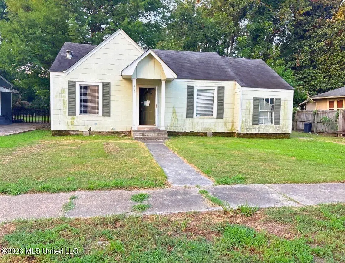 809 University Street, Cleveland, MS 38732 - #1