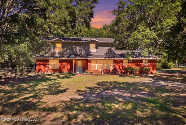 2200 Robertsdale Road, Gautier, MS 39553