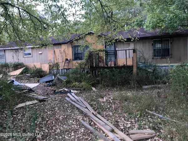 283 W Vallwy Avenue, Holly Springs, MS 38635