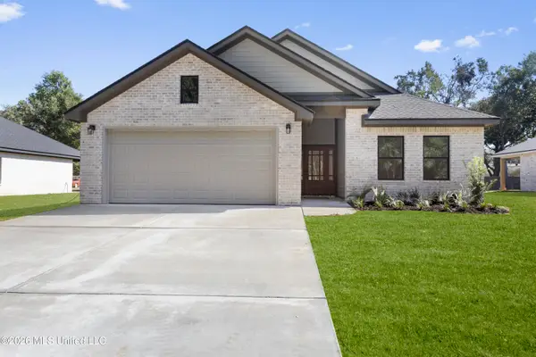 1612 Deer Street, Ocean Springs, MS 39564