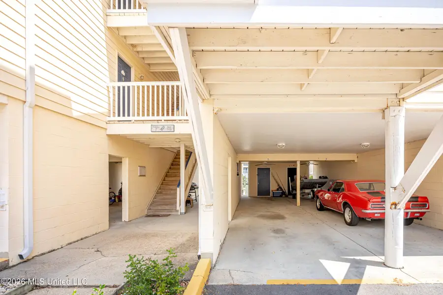 2421 Beachview Drive, Ocean Springs, MS 39564 - #3