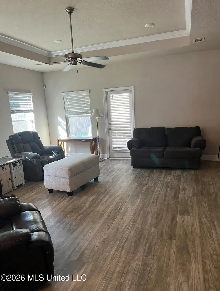 55 Saltmeadow Circle, Ocean Springs, MS 39564 - #2