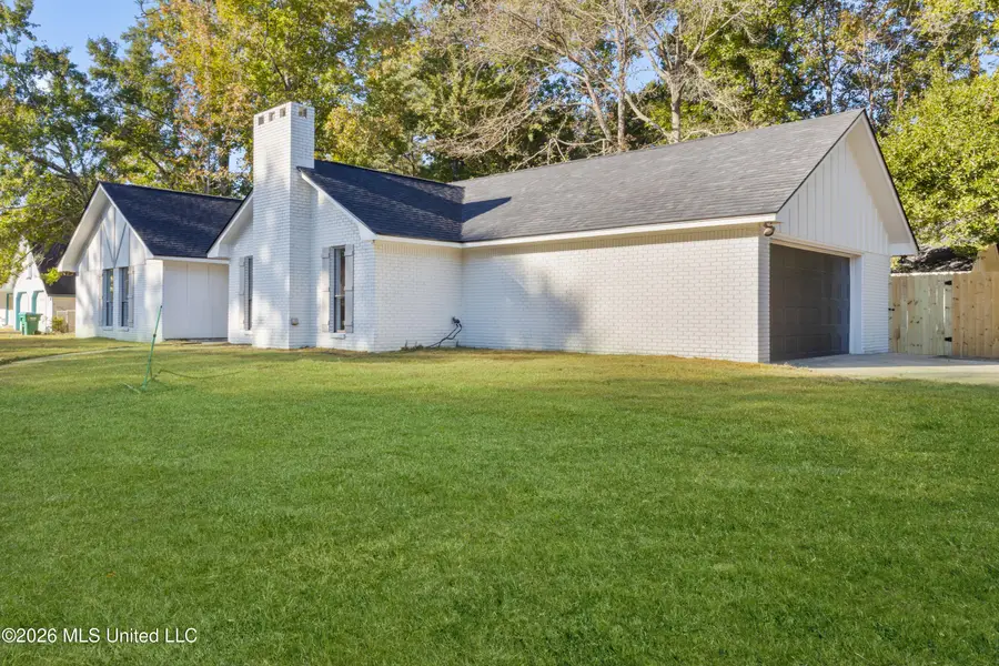145 Linnet Drive, Ocean Springs, MS 39564 - #2