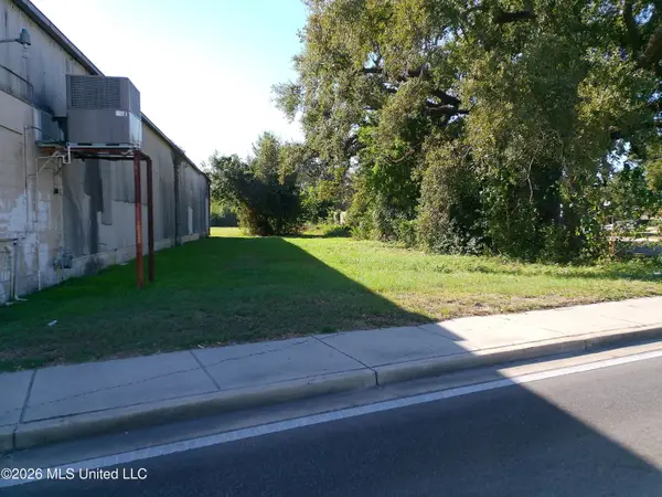 0 Bayview Avenue, Biloxi, MS 39530