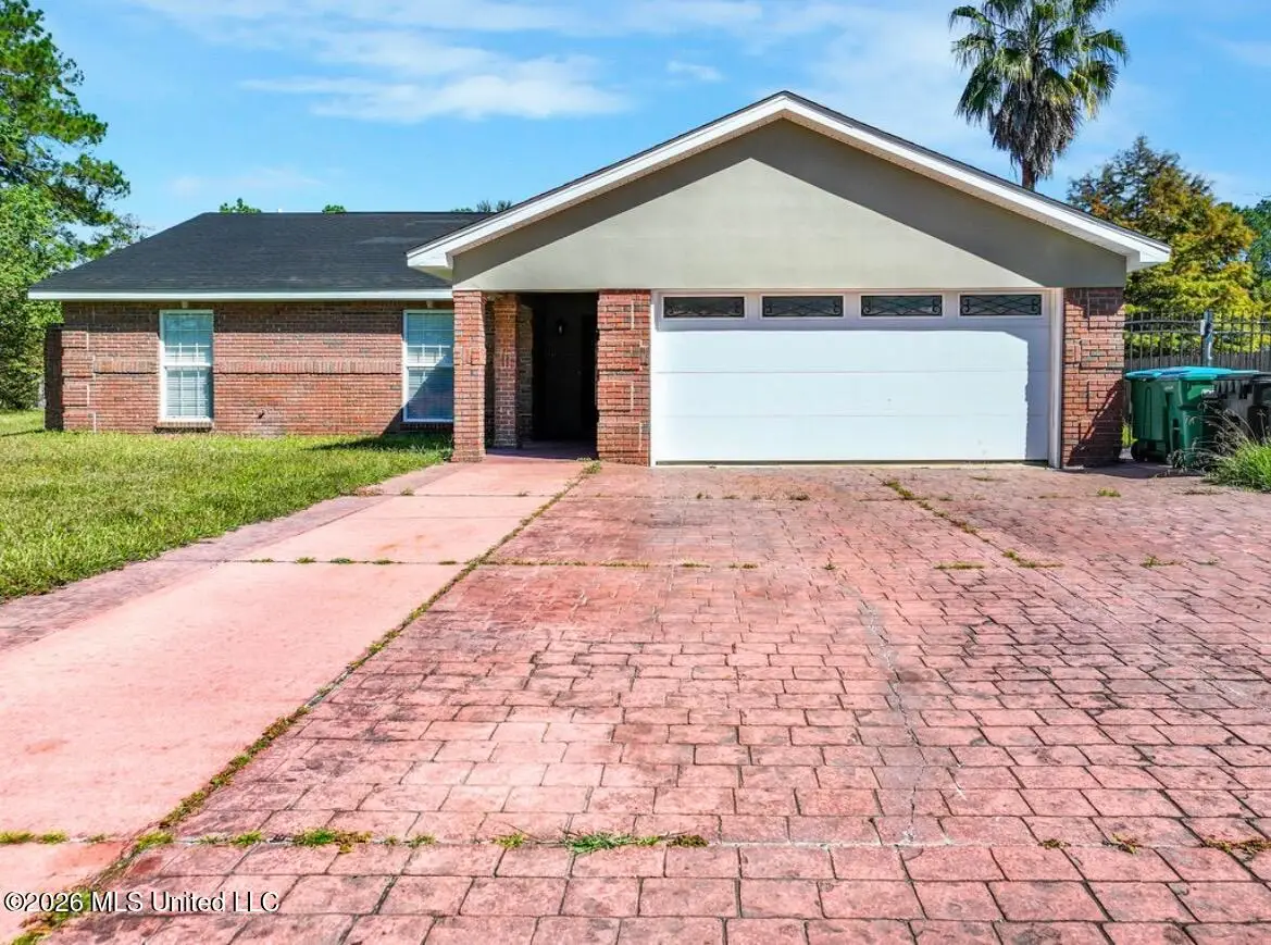 1424 S Rue De Courmont, Gautier, MS 39553 - #1
