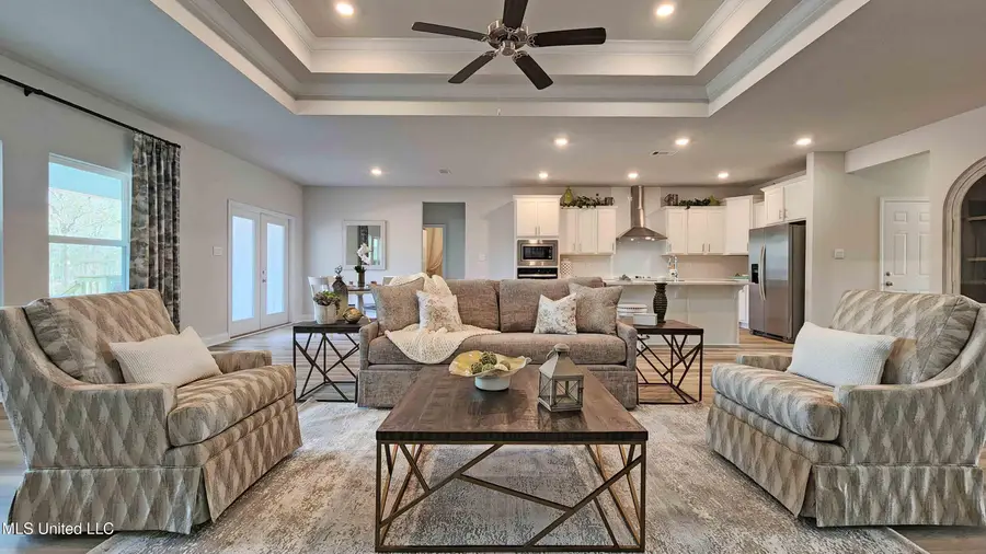 6576 Palm Pointe Drive, Ocean Springs, MS 39564 - #2
