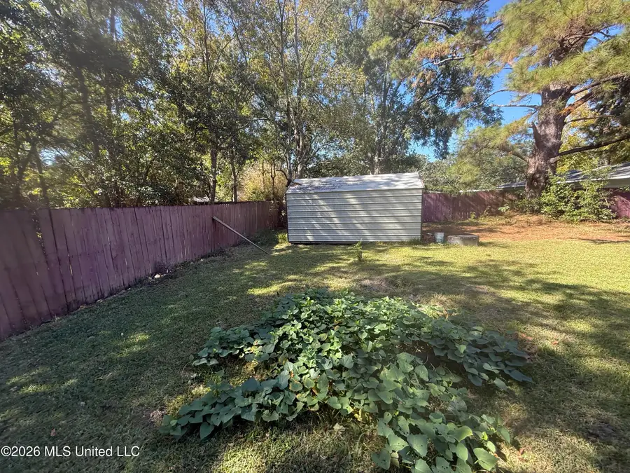 102 Sherwood Circle, Ocean Springs, MS 39564 - #3