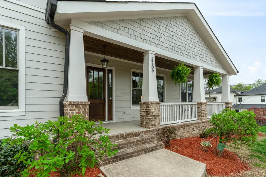 2209 20th Ave S, Nashville, TN 37212 - #2
