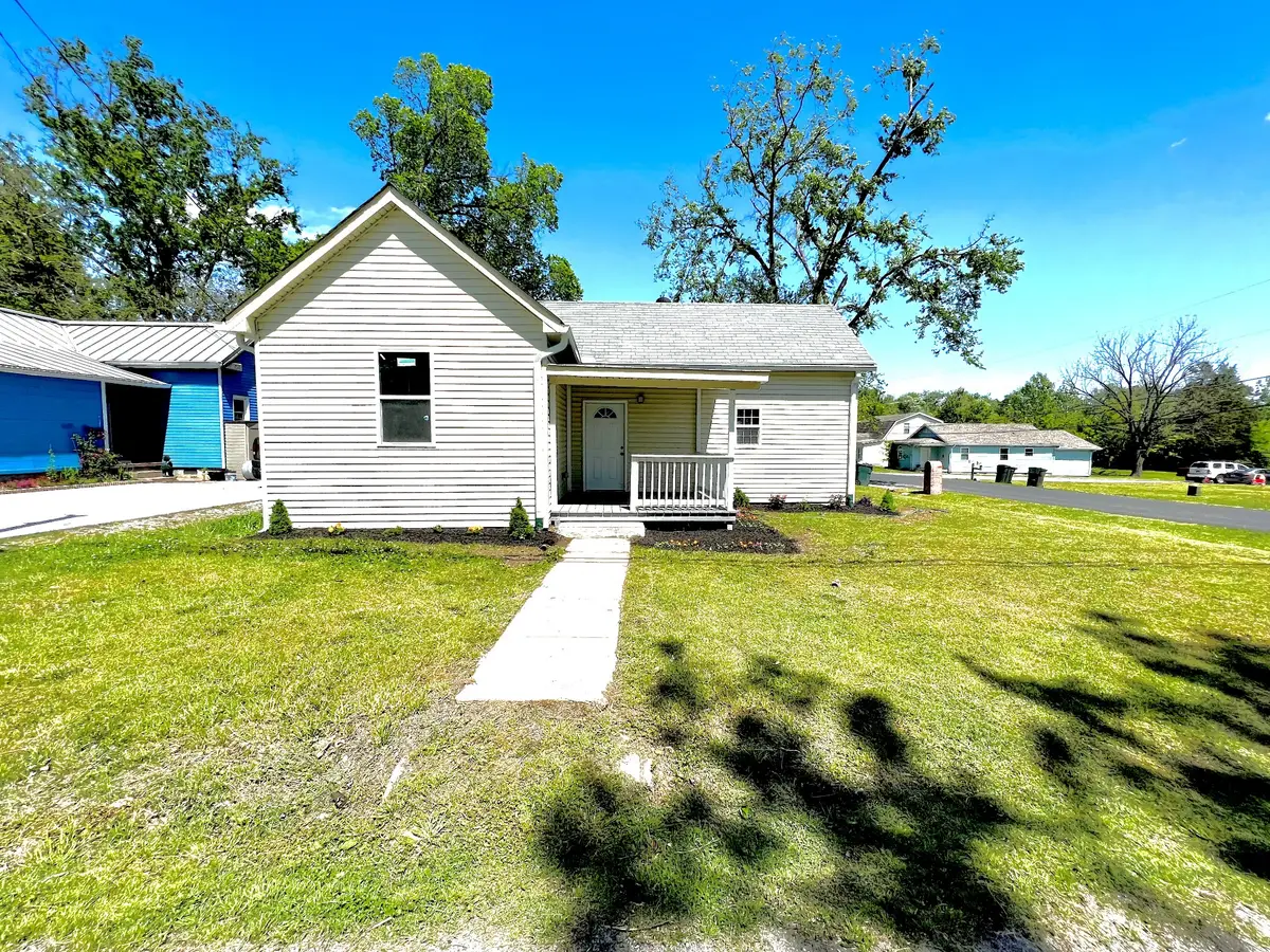 218 W Winchester St, Gallatin, TN 37066 - Image #1