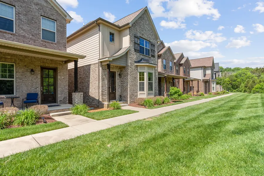 208 Cedar Place Row, Nashville, TN 37221 - Image #2