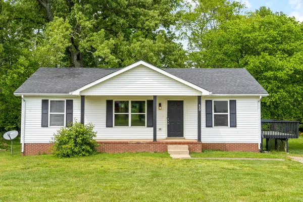 420 Sideline Dr, Oak Grove, KY 42262