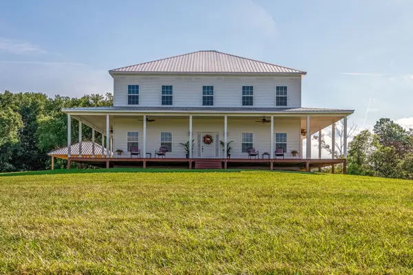 185 Thompson Rd, Dickson, TN 37055