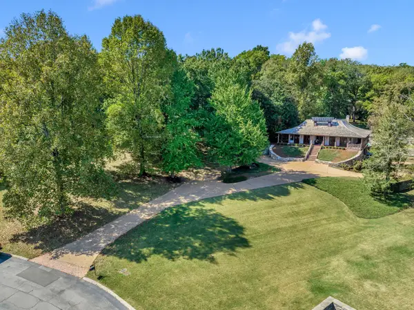 87 Valley Frg, Nashville, TN 37205
