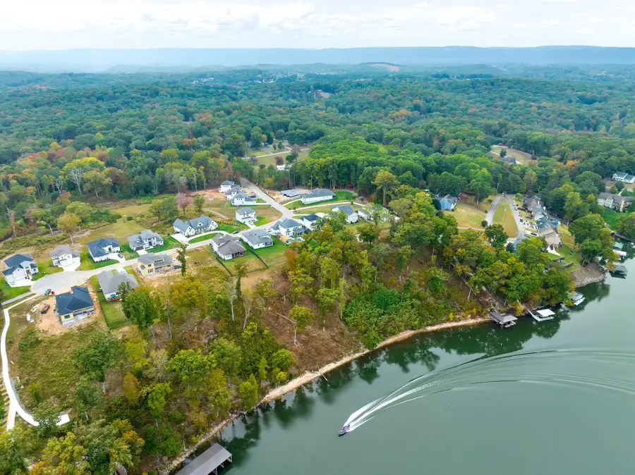 1801 River Breeze Drive #7, Soddy Daisy, TN 37379 - Image #2