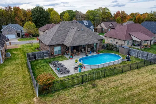 113 Grayson Ln, White House, TN 37188