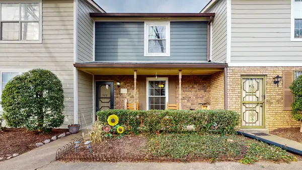 920 Coarsey Dr, Nashville, TN 37217